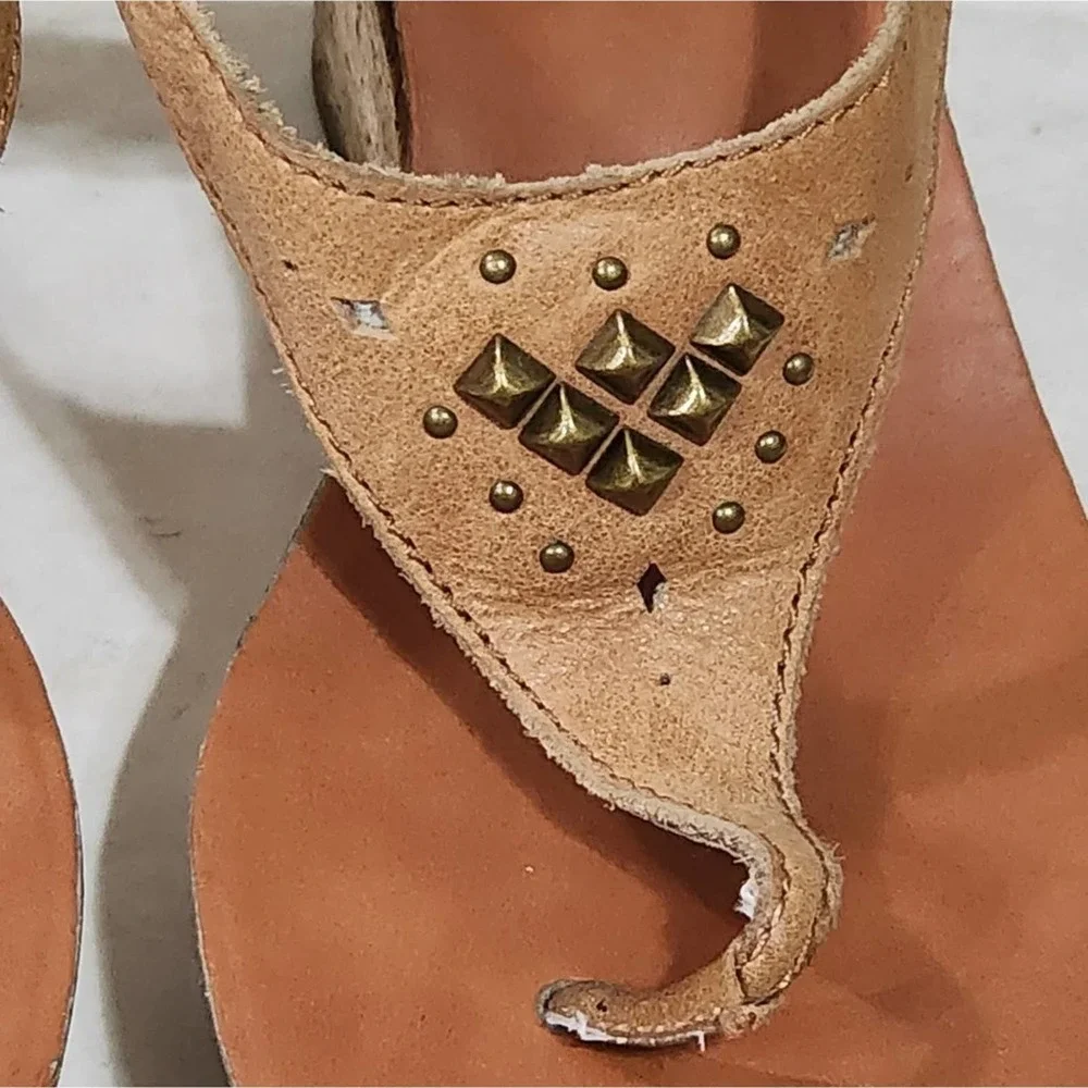Lucky brand Narnie leather studded cut‎ out cork Wedge Sandals women's size 8.5